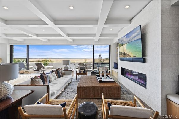 Fireplace, Interior, Living room, Recessed Lighting