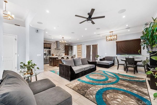 Chandelier, Dining room, Interior, Kitchen, Living room, Pendant Lights, Recessed Lighting, Stainless Steel Appliances