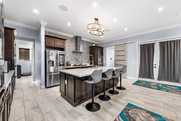 Chandelier, Interior, Kitchen, Recessed Lighting, Stainless Steel Appliances