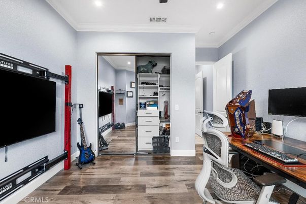 Home Office, Interior, Recessed Lighting, Wood Texture Flooring