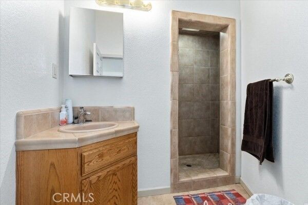 Bathroom, Interior, Tile Countertops