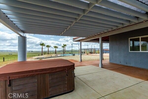 Exterior, Hot Tub