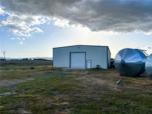 Backyard, Detached Garage, Exterior