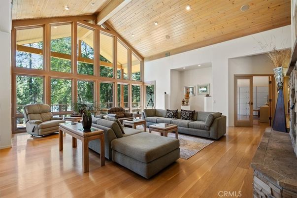 Interior, Living room, Recessed Lighting, Wooden Beams, Wooden Ceilings, Wood Texture Flooring