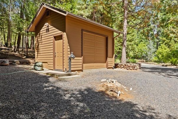 Detached Garage, Exterior
