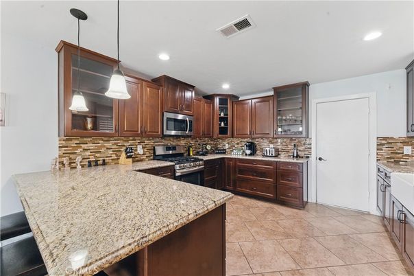 Interior, Kitchen, Pendant Lights, Recessed Lighting, Stainless Steel Appliances