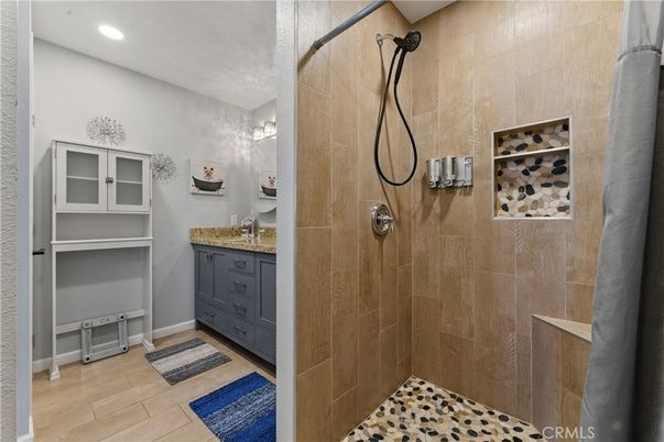 Bathroom, Interior, Recessed Lighting