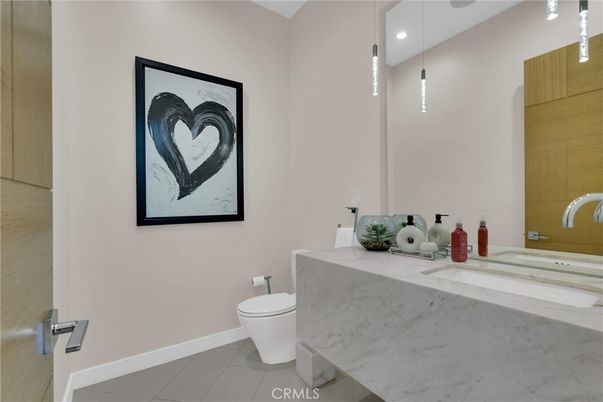 Bathroom, Interior, Recessed Lighting