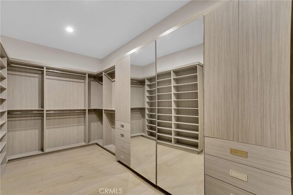 Interior, Recessed Lighting, Walk-in Closets, Wood Texture Flooring