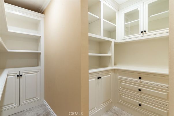 Interior, Walk-in Closets