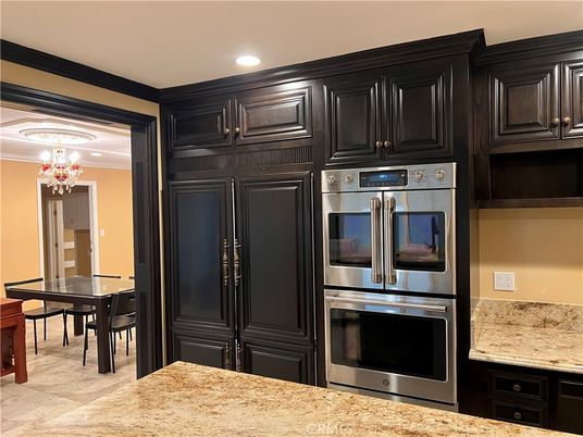 Chandelier, Dining room, Interior, Kitchen, Recessed Lighting, Stainless Steel Appliances