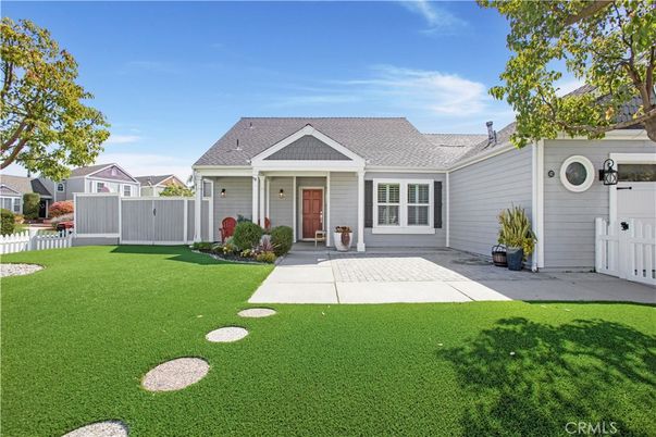 Backyard, Exterior, Facade, Ranch