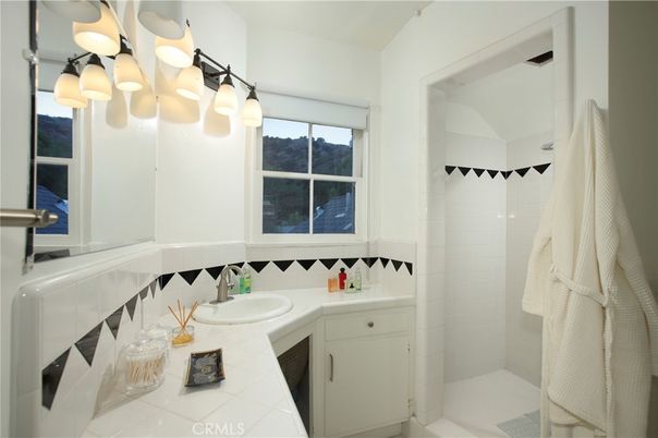 Bathroom, Interior, Tile Countertops
