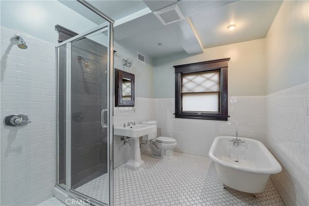 Bathroom, Free Standing Baths, Glass Shower, Interior, Recessed Lighting
