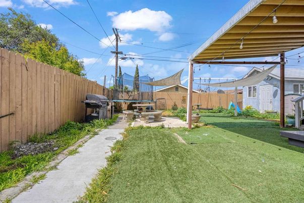 Backyard, Exterior, Playground