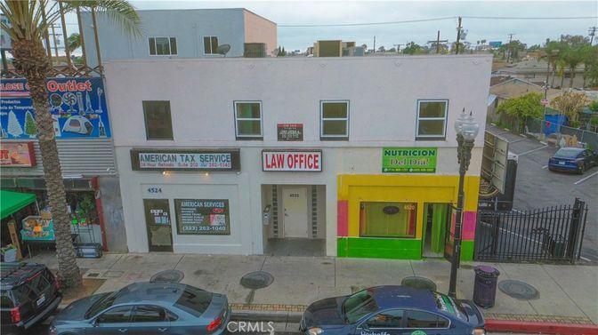 Exterior, Facade, None