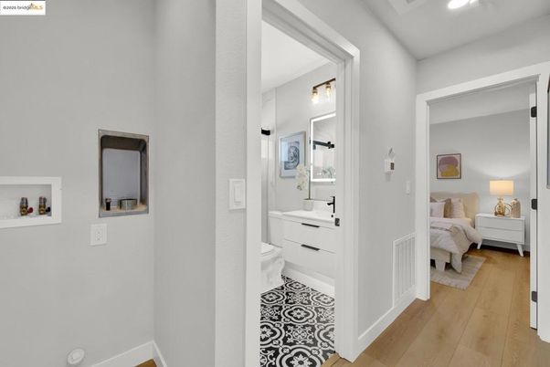 Bathroom, Bedroom, Interior, Recessed Lighting, Wood Texture Flooring