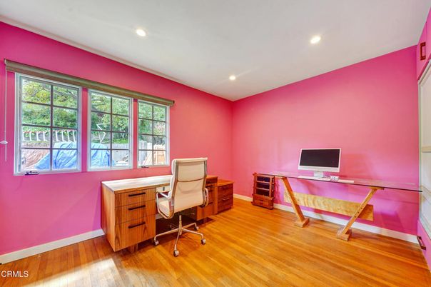 Home Office, Interior, Recessed Lighting, Wood Texture Flooring