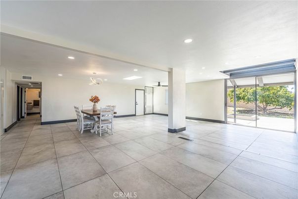 Dining room, Interior, Recessed Lighting