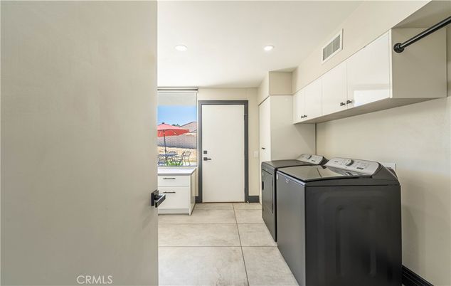 Interior, Recessed Lighting, Washer