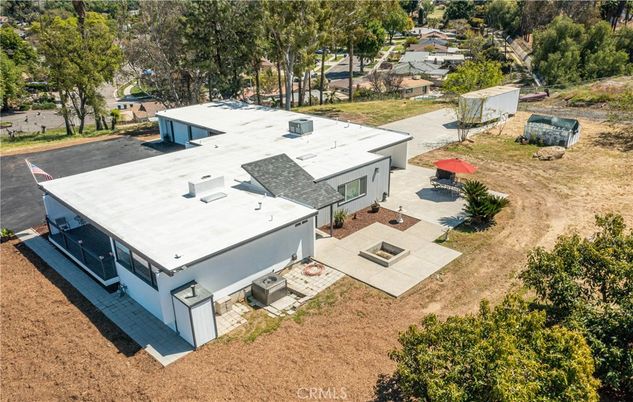 Exterior, Drone