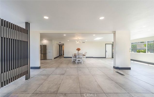 Dining room, Interior, Recessed Lighting