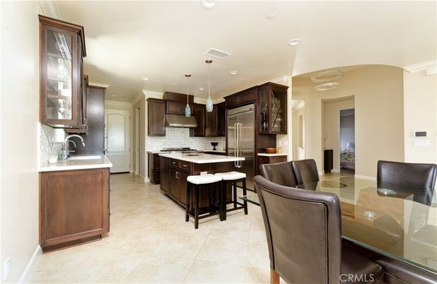 Dining room, Interior, Kitchen, Pendant Lights, Recessed Lighting, Stainless Steel Appliances