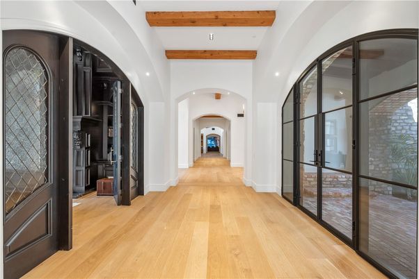 Interior, Recessed Lighting, Wooden Beams, Wood Texture Flooring