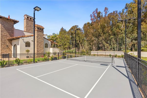 Exterior, Tennis Courts