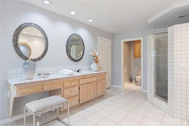 Bathroom, Interior, Recessed Lighting, Tile Countertops