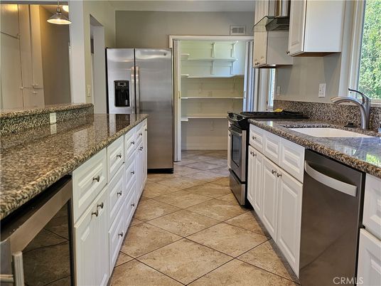 Interior, Kitchen, Pendant Lights, Stainless Steel Appliances