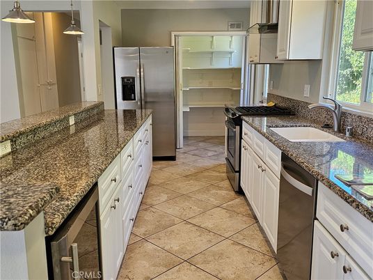 Interior, Kitchen, Pendant Lights, Stainless Steel Appliances