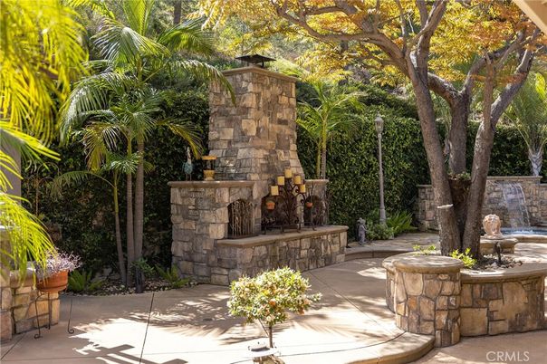 Exterior, Fireplace