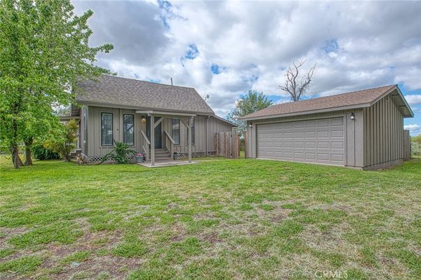 Backyard, Detached Garage, Exterior