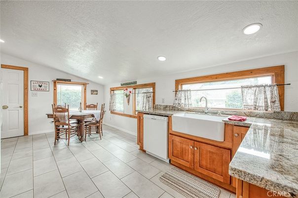 Dining room, Interior, Kitchen, Recessed Lighting