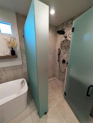 Bathroom, Free Standing Baths, Interior, Recessed Lighting