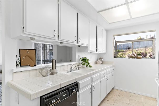 Interior, Kitchen, Tile Countertops