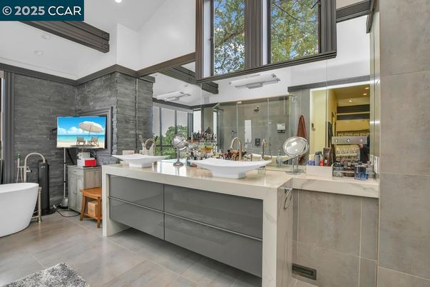 Bathroom, Dual Sink Vanities, Free Standing Baths, Glass Shower, Interior, Recessed Lighting