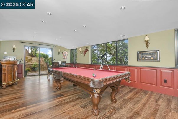 Billiard Table, Game Room, Interior, Recessed Lighting, Wood Texture Flooring