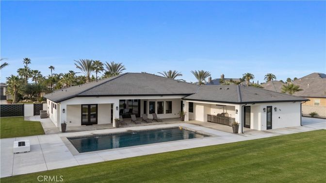 Backyard, Exterior, Pool