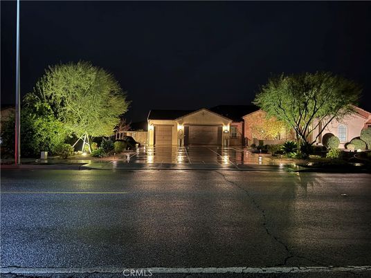 Exterior, Lake