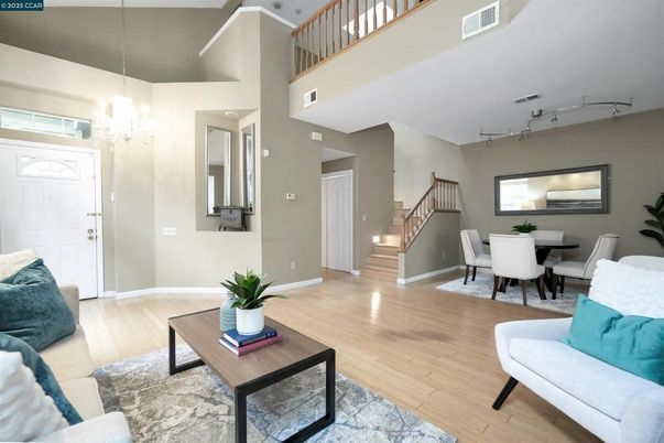 Chandelier, Dining room, Interior, Living room, Pendant Lights, Wood Texture Flooring