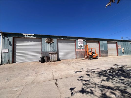 Detached Garage, Exterior