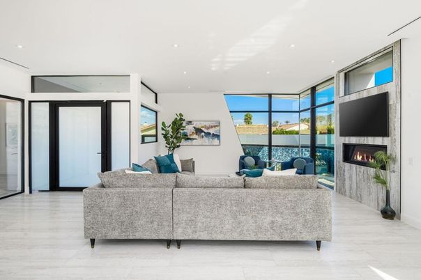 Fireplace, Interior, Living room, Recessed Lighting