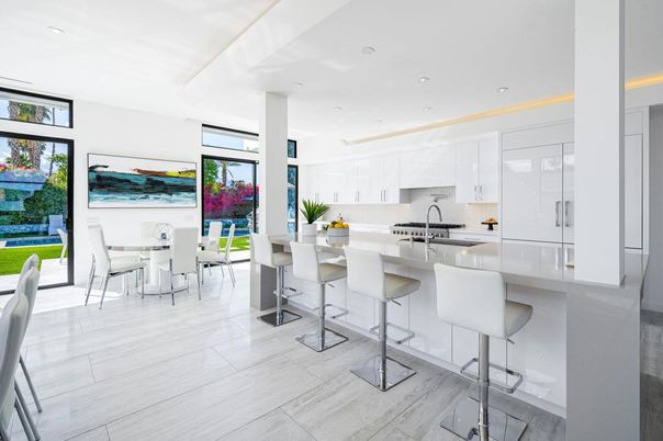 Dining room, Interior, Kitchen, Recessed Lighting, Stainless Steel Appliances