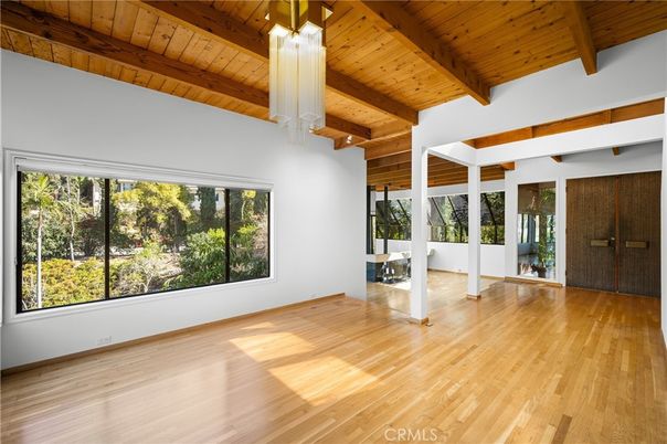 Empty room, Interior, Wooden Beams, Wooden Ceilings, Wood Texture Flooring