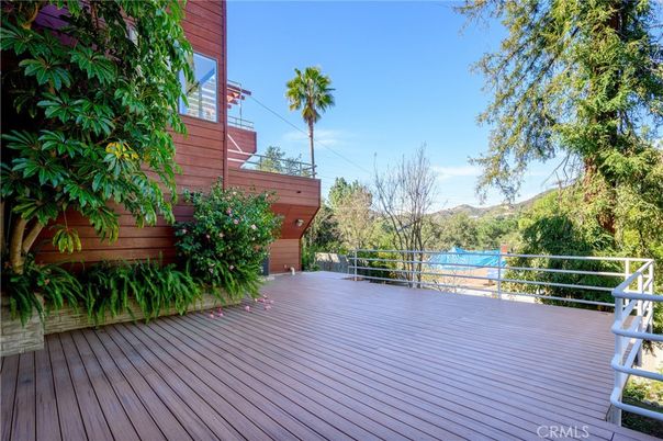 Exterior, Wood Texture Flooring