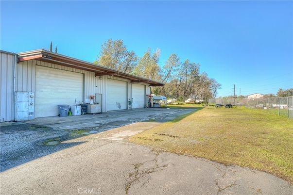 Backyard, Detached Garage, Exterior