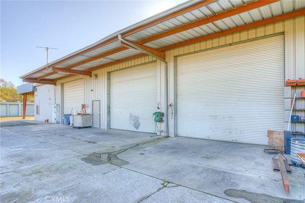 Detached Garage, Exterior