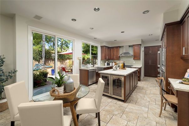Dining room, Interior, Kitchen, Recessed Lighting, Stainless Steel Appliances